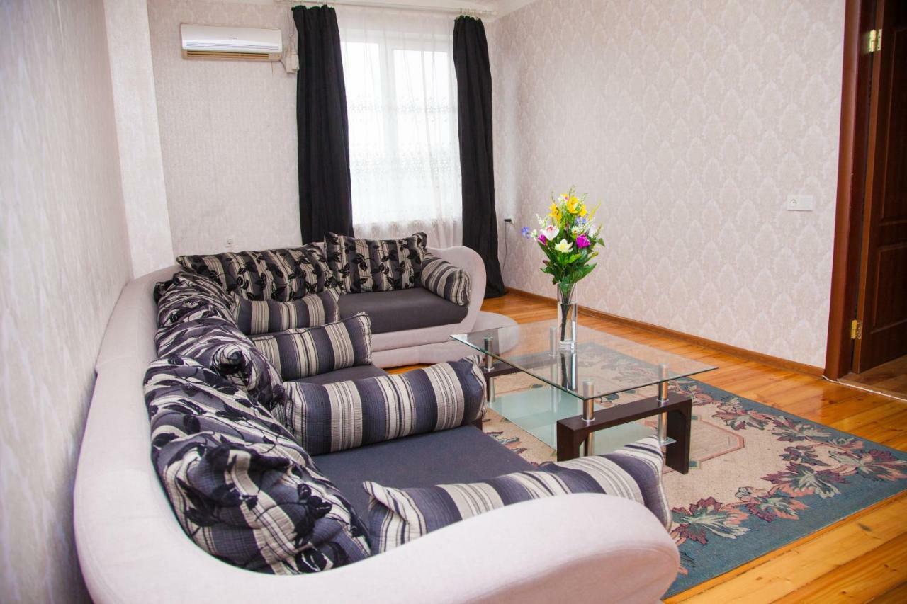 Apartment On Stalevariv Street 7 Zaporizhia Extérieur photo